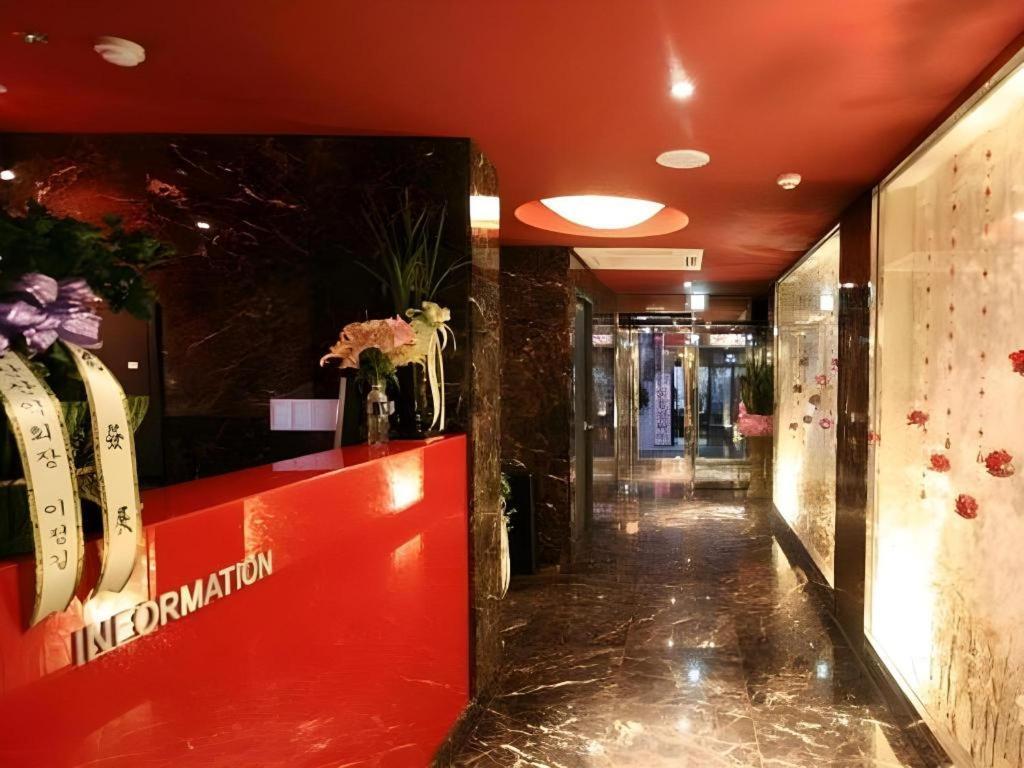 Fox Hotel Seoel Buitenkant foto