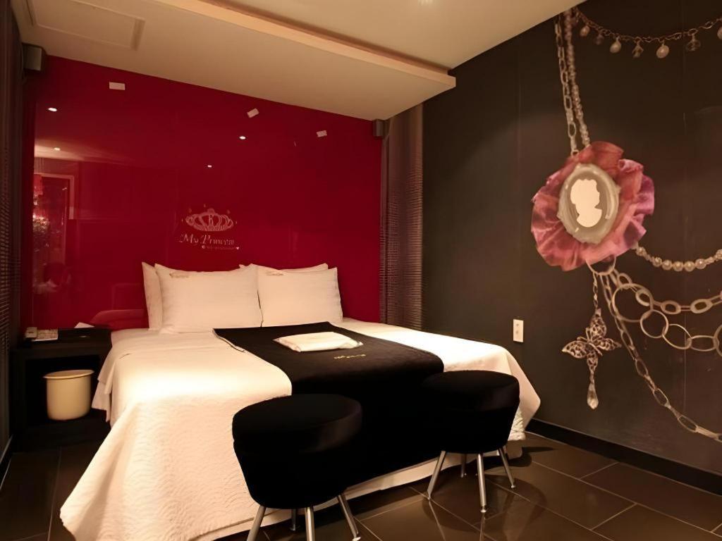 Fox Hotel Seoel Buitenkant foto
